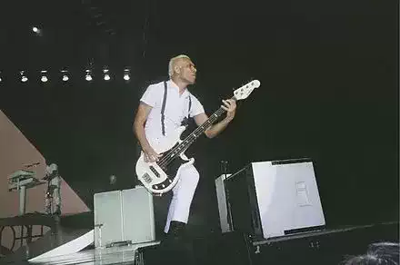 Tony Kanal